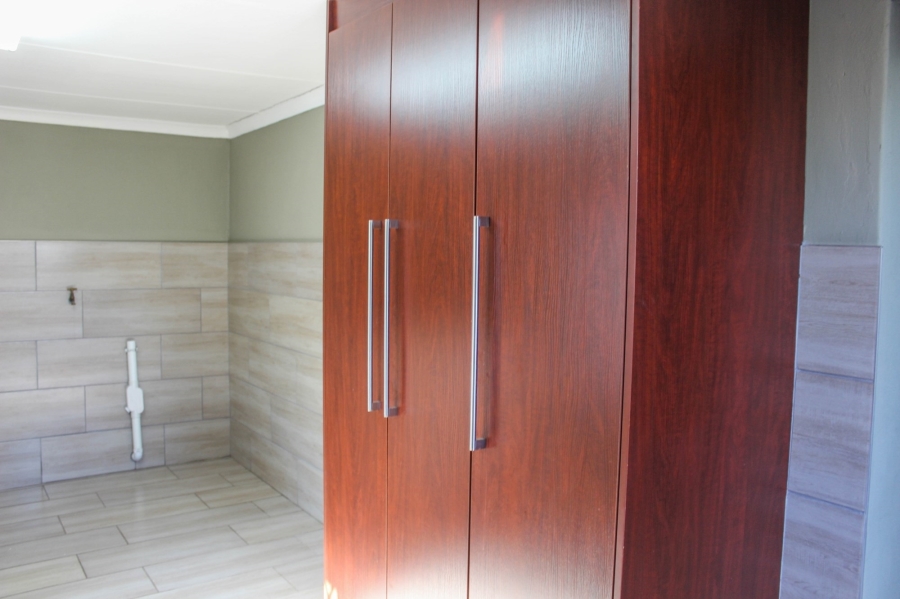 7 Bedroom Property for Sale in Gholfsig Mpumalanga
