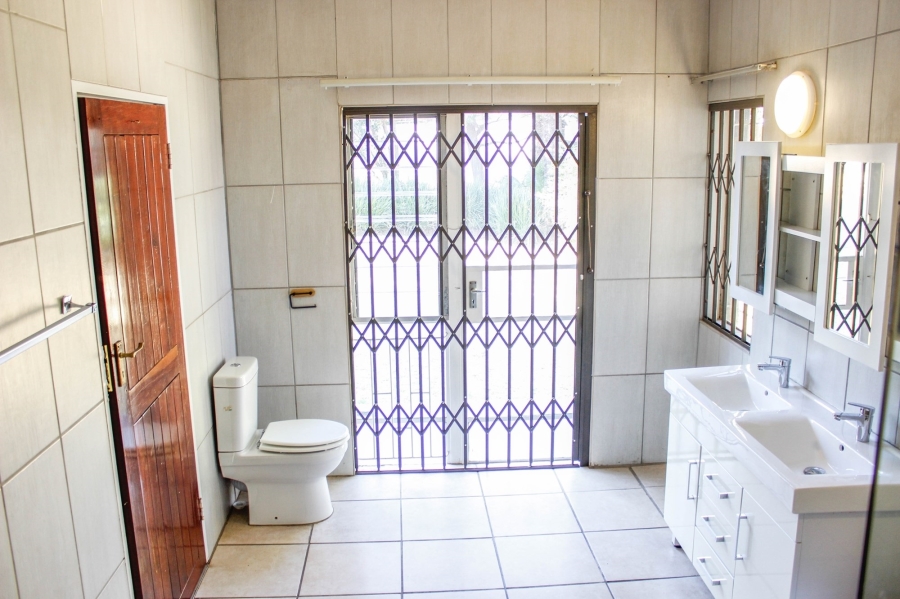 7 Bedroom Property for Sale in Gholfsig Mpumalanga