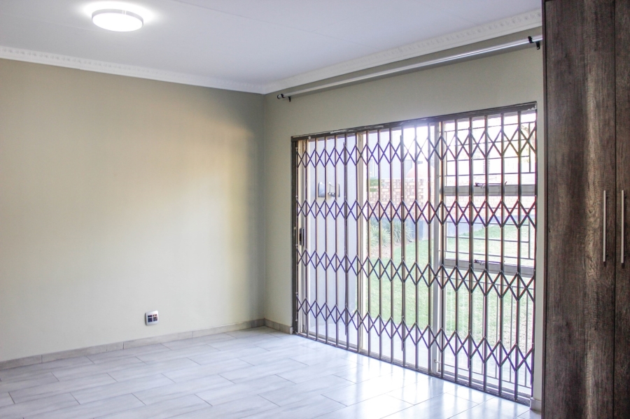 7 Bedroom Property for Sale in Gholfsig Mpumalanga
