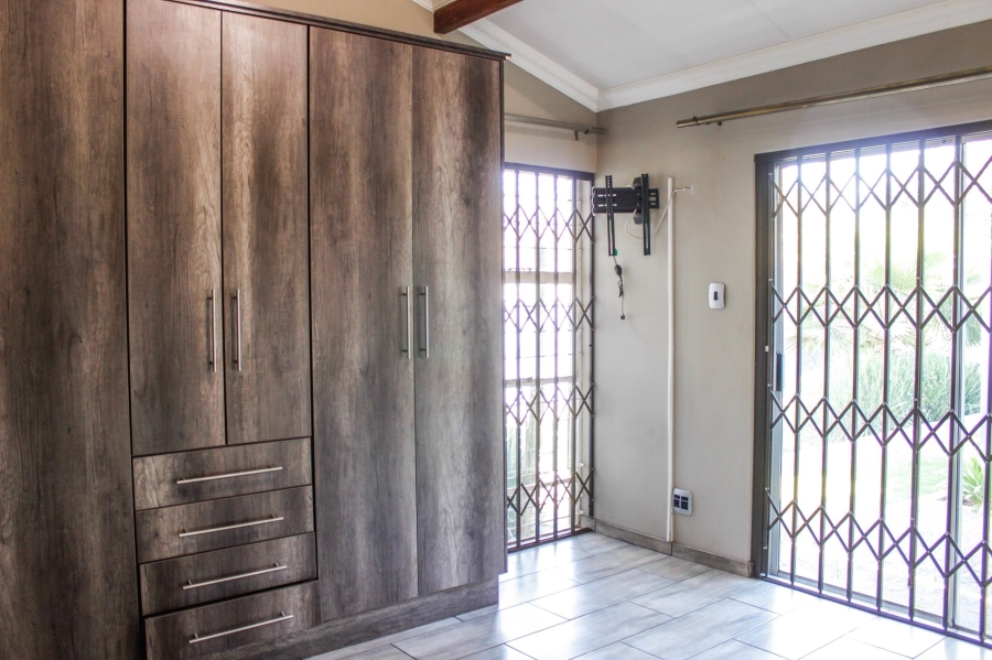 7 Bedroom Property for Sale in Gholfsig Mpumalanga