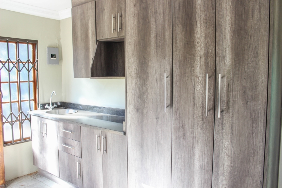 7 Bedroom Property for Sale in Gholfsig Mpumalanga