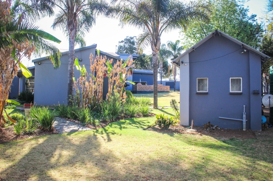 7 Bedroom Property for Sale in Gholfsig Mpumalanga
