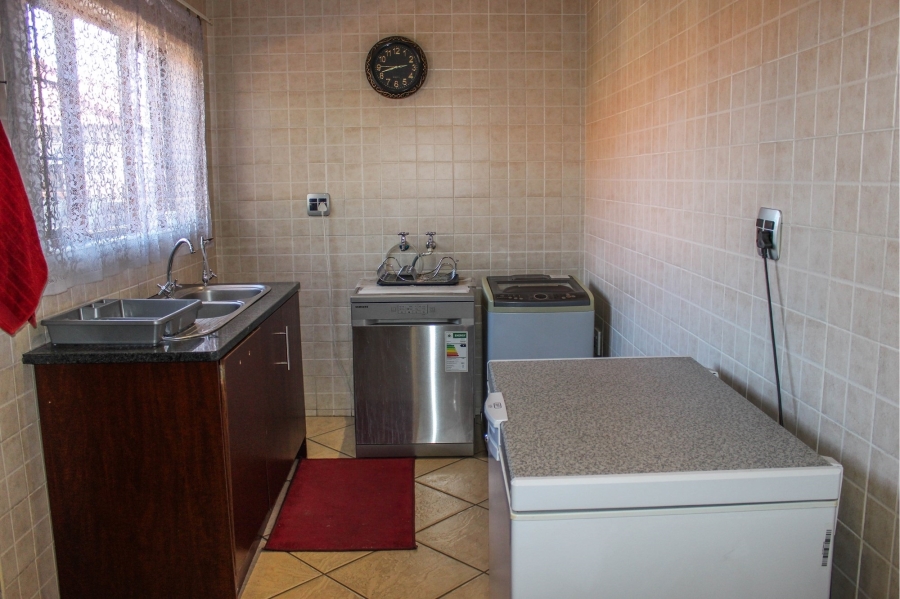 3 Bedroom Property for Sale in Aerorand Mpumalanga