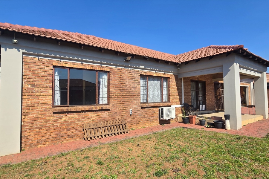 3 Bedroom Property for Sale in Aerorand Mpumalanga