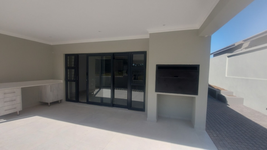 3 Bedroom Property for Sale in Elawini Lifestyle Estate Mpumalanga