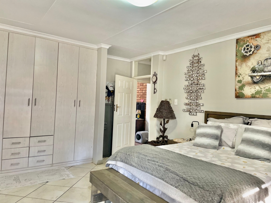 4 Bedroom Property for Sale in Secunda Mpumalanga