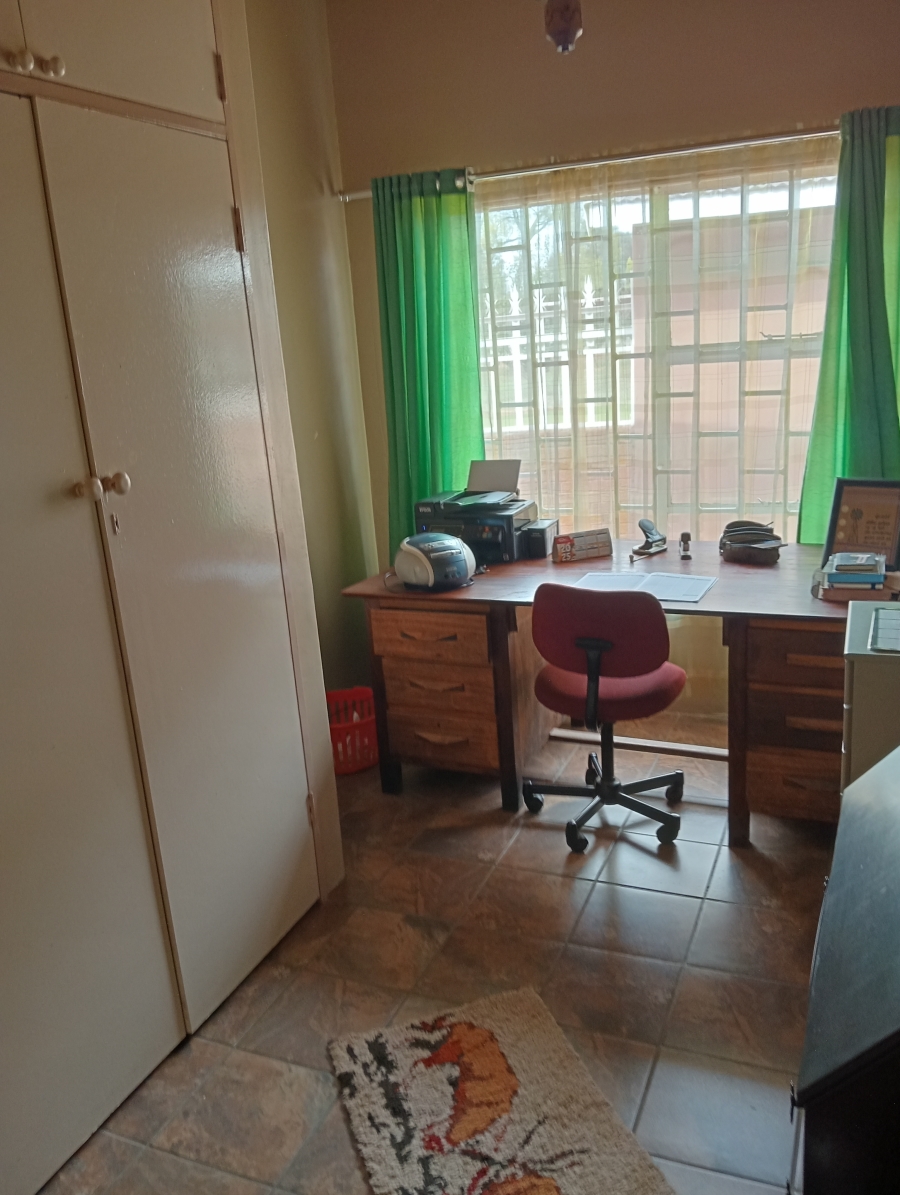 4 Bedroom Property for Sale in Rietkol AH Mpumalanga