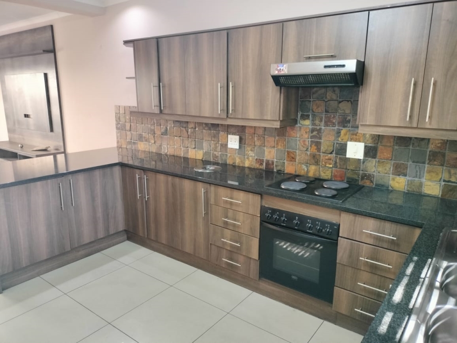 To Let 3 Bedroom Property for Rent in Sonheuwel Mpumalanga