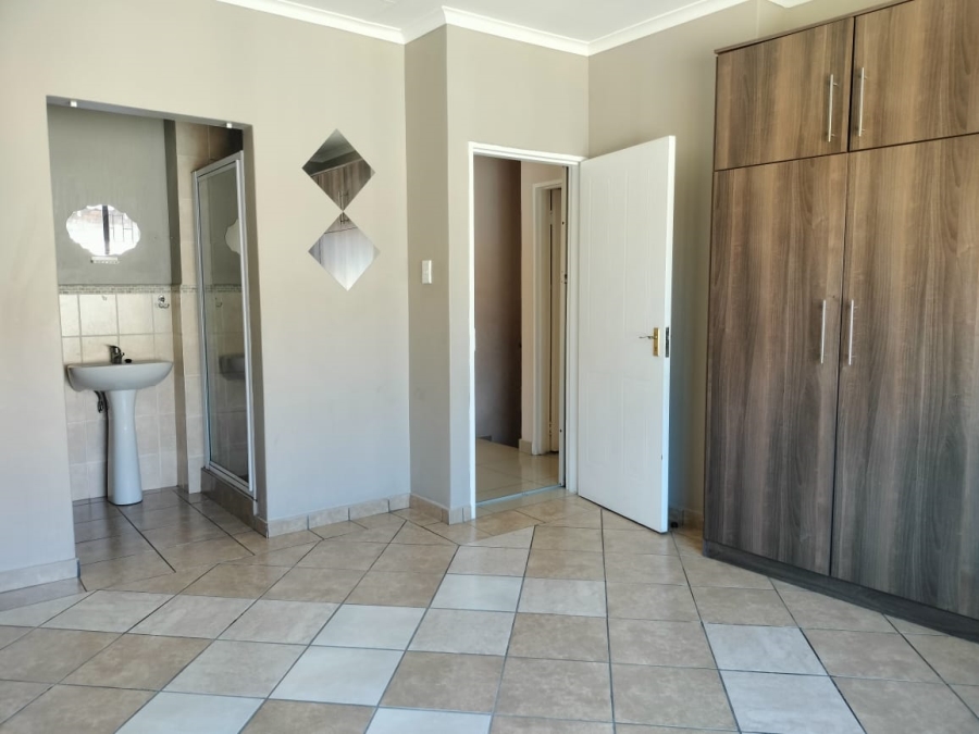 To Let 3 Bedroom Property for Rent in Sonheuwel Mpumalanga