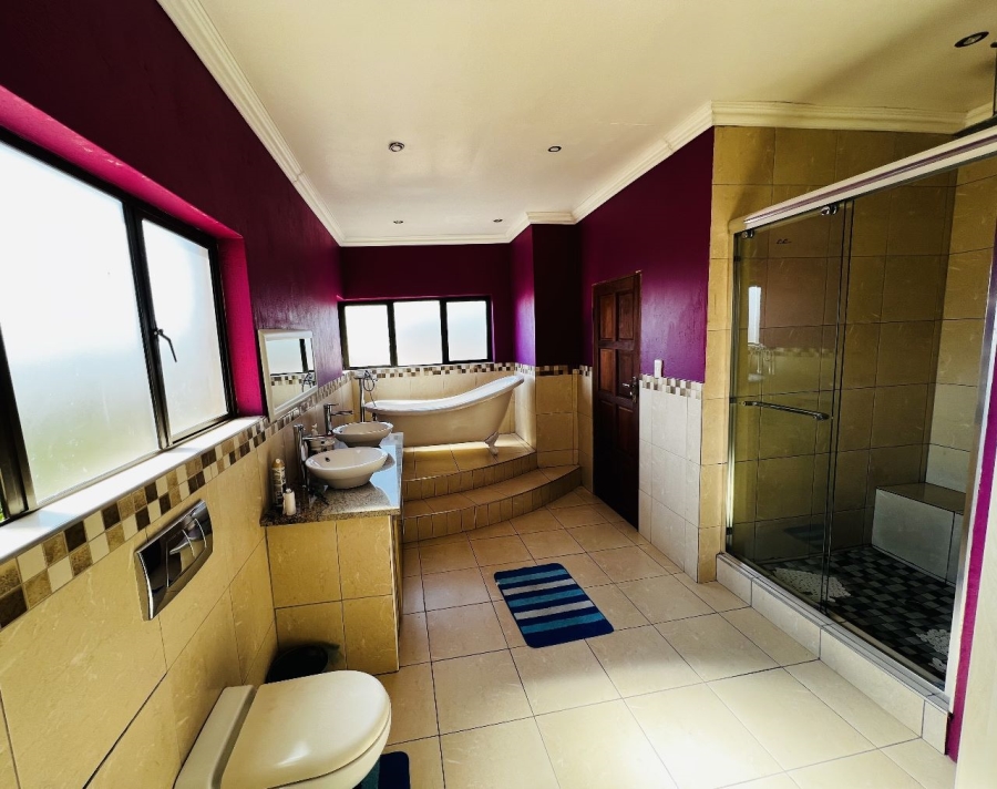 4 Bedroom Property for Sale in Stonehenge Ext 7 Mpumalanga