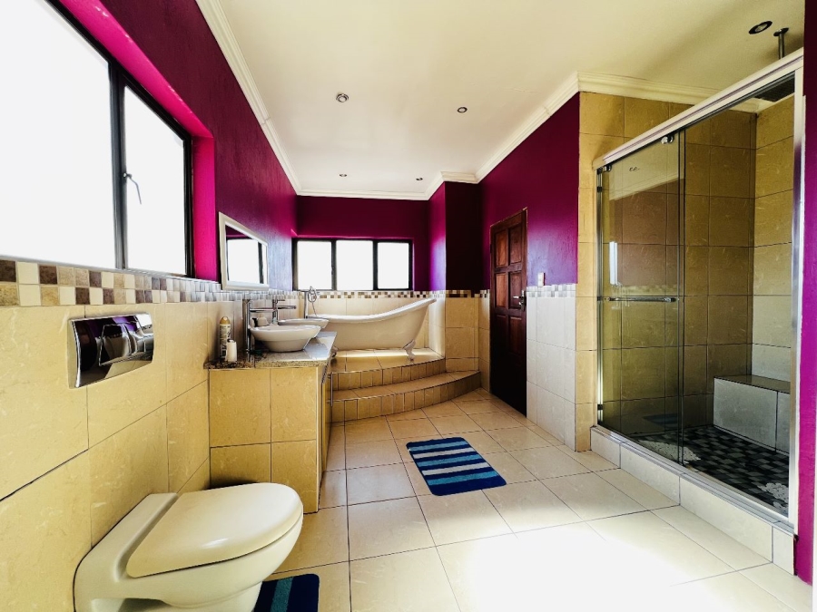 4 Bedroom Property for Sale in Stonehenge Ext 7 Mpumalanga