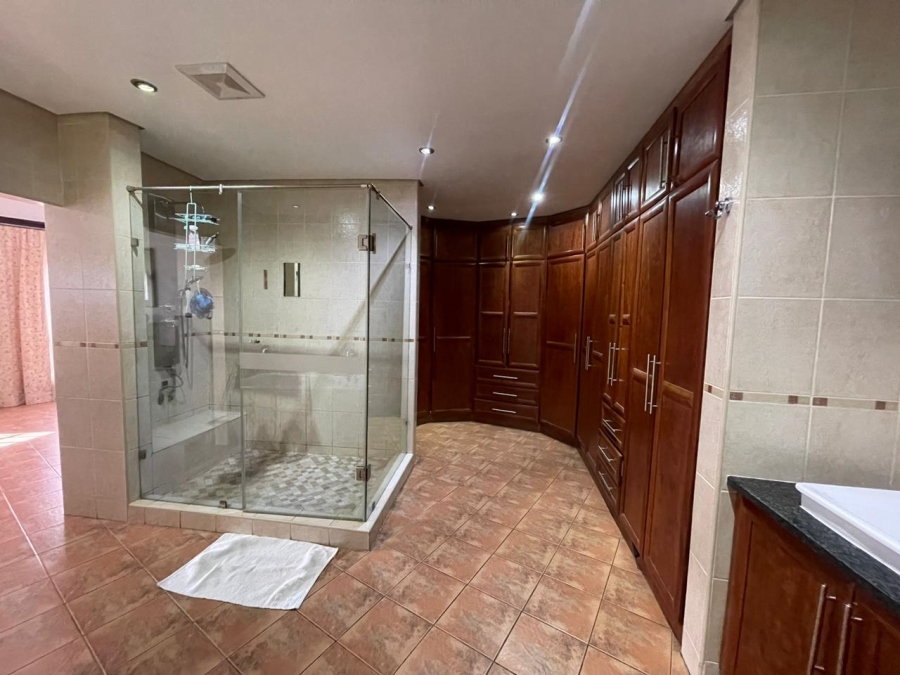 6 Bedroom Property for Sale in Trichardt Mpumalanga