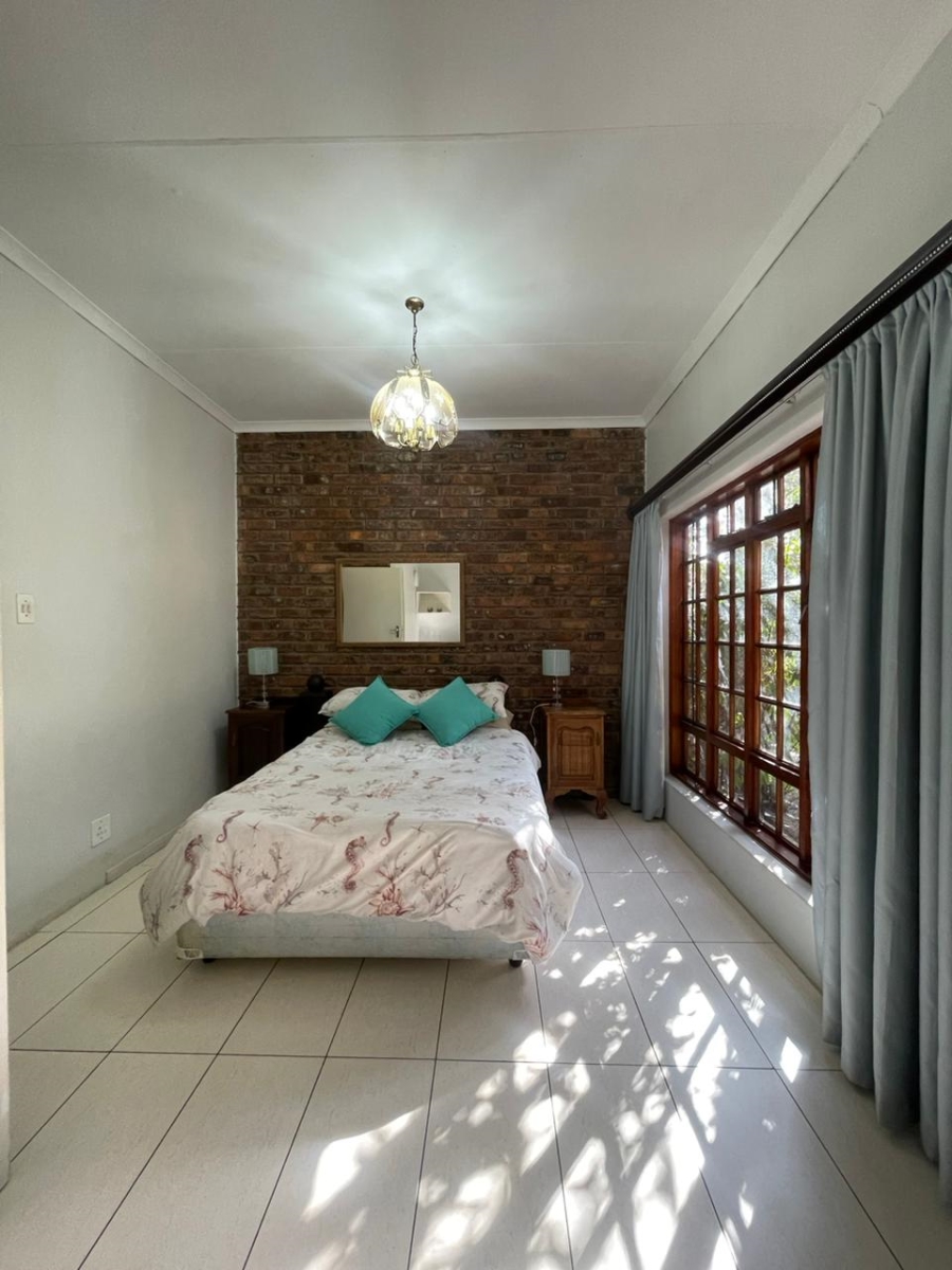 6 Bedroom Property for Sale in Trichardt Mpumalanga