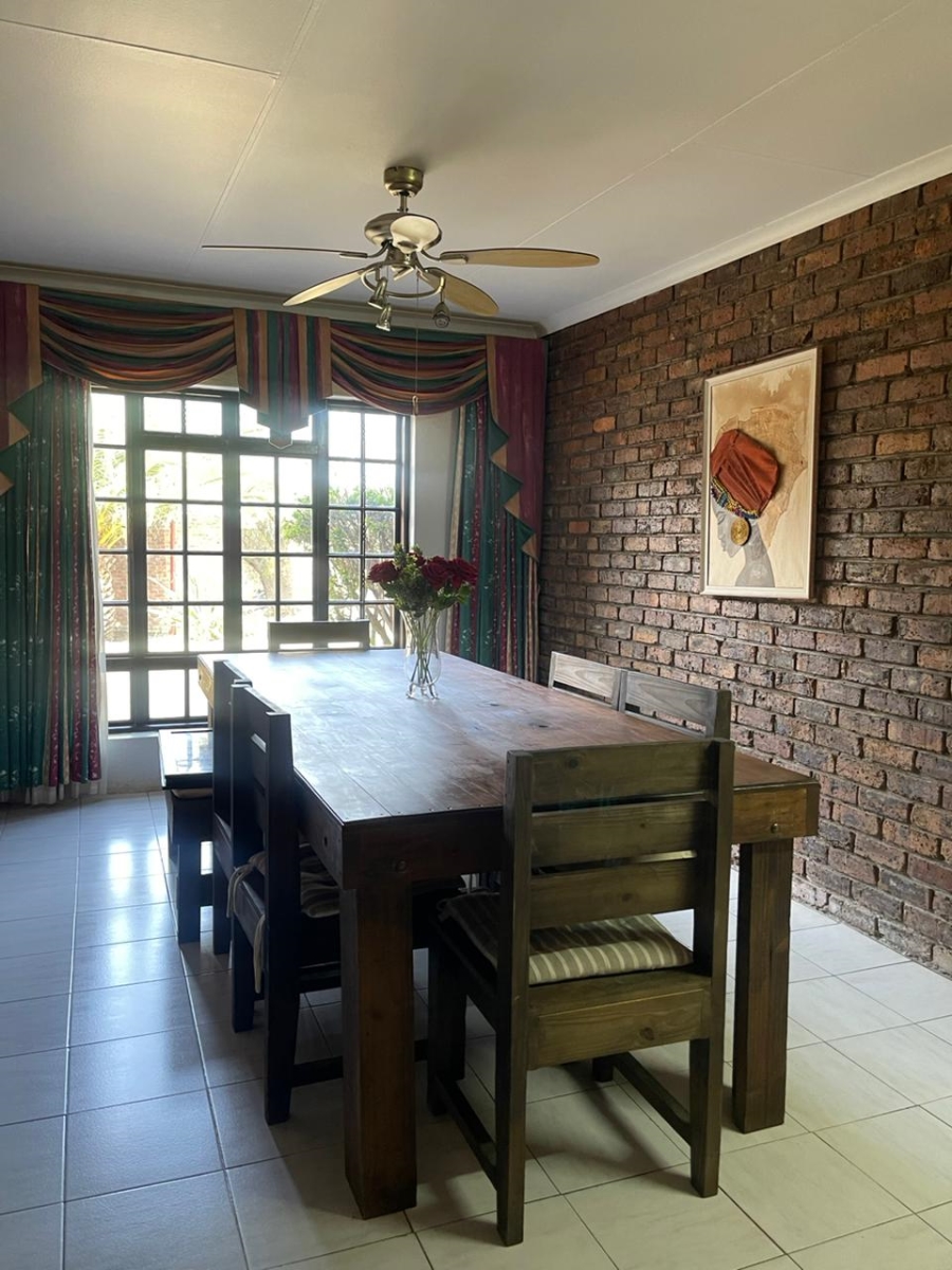 6 Bedroom Property for Sale in Trichardt Mpumalanga