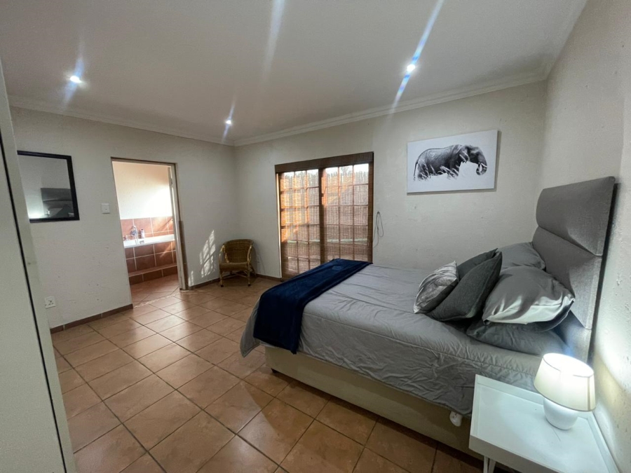 6 Bedroom Property for Sale in Trichardt Mpumalanga