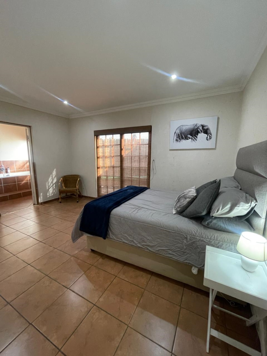 6 Bedroom Property for Sale in Trichardt Mpumalanga