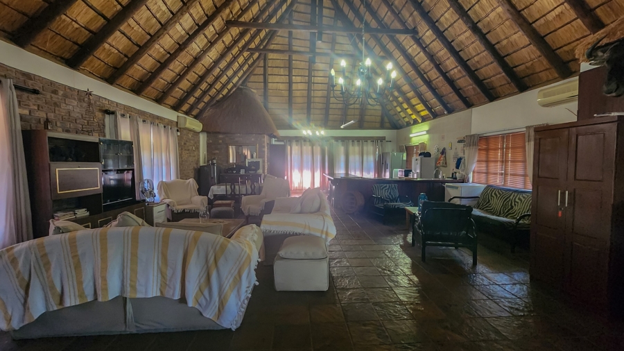 5 Bedroom Property for Sale in Marloth Park Mpumalanga