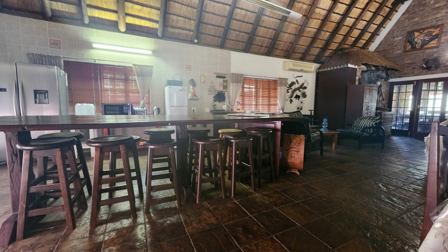 5 Bedroom Property for Sale in Marloth Park Mpumalanga