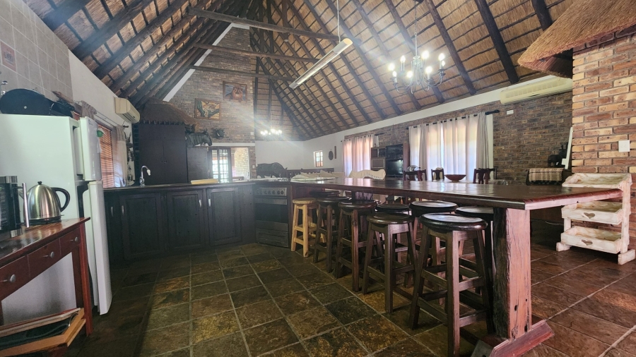 5 Bedroom Property for Sale in Marloth Park Mpumalanga