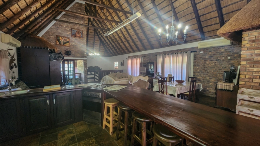 5 Bedroom Property for Sale in Marloth Park Mpumalanga