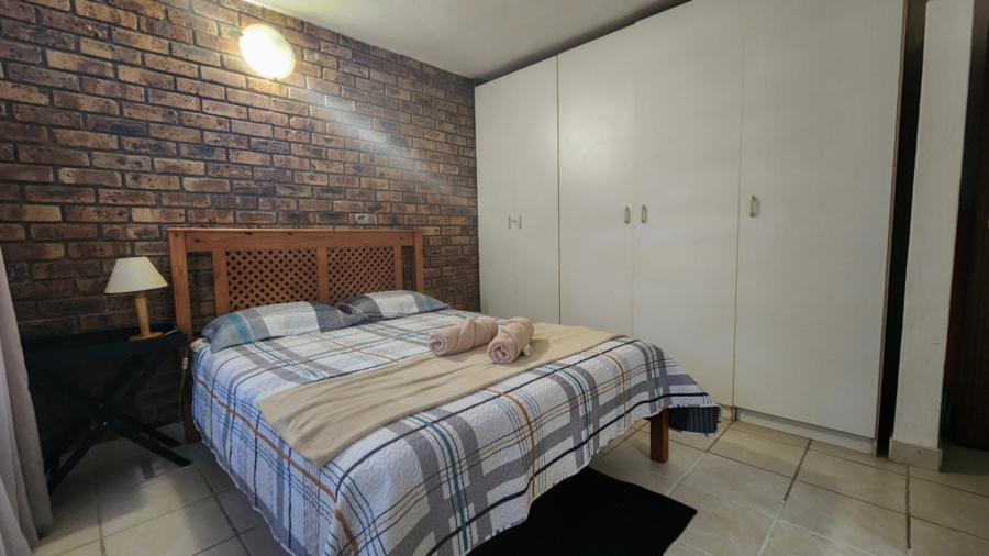 5 Bedroom Property for Sale in Marloth Park Mpumalanga