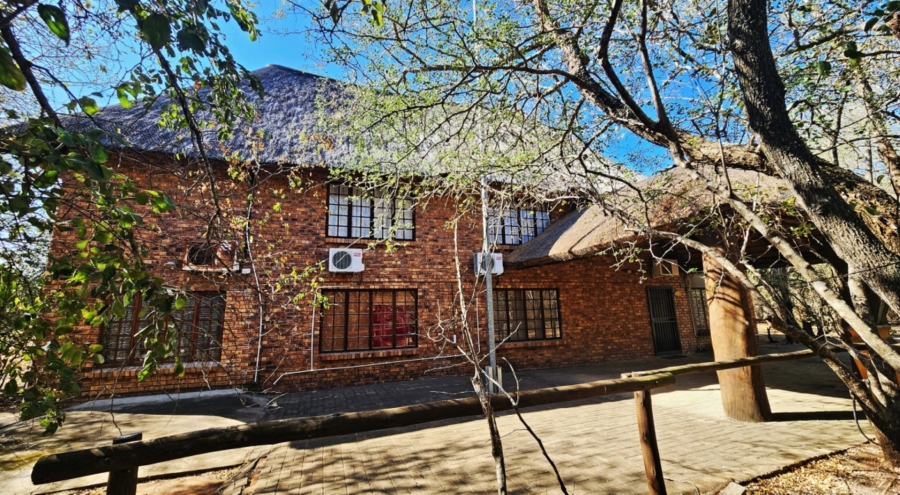 5 Bedroom Property for Sale in Marloth Park Mpumalanga