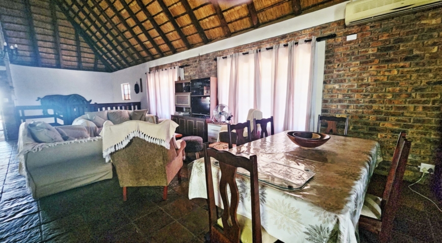 5 Bedroom Property for Sale in Marloth Park Mpumalanga