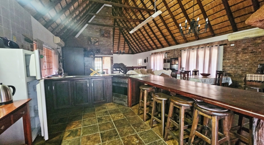 5 Bedroom Property for Sale in Marloth Park Mpumalanga