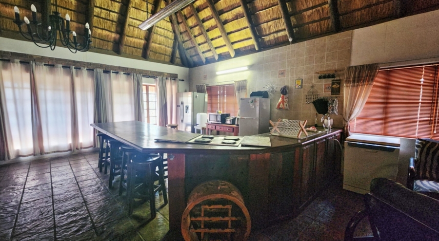 5 Bedroom Property for Sale in Marloth Park Mpumalanga