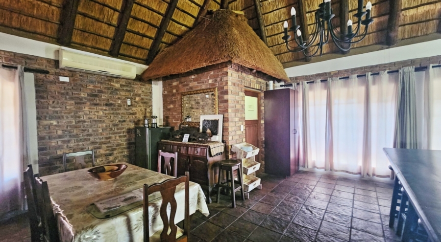 5 Bedroom Property for Sale in Marloth Park Mpumalanga