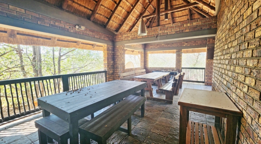 5 Bedroom Property for Sale in Marloth Park Mpumalanga