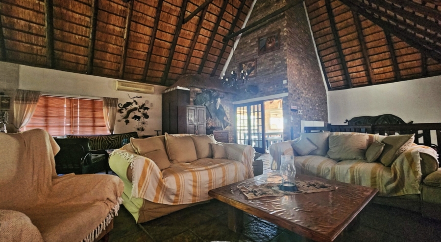 5 Bedroom Property for Sale in Marloth Park Mpumalanga