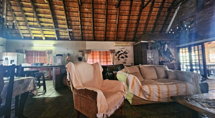 5 Bedroom Property for Sale in Marloth Park Mpumalanga