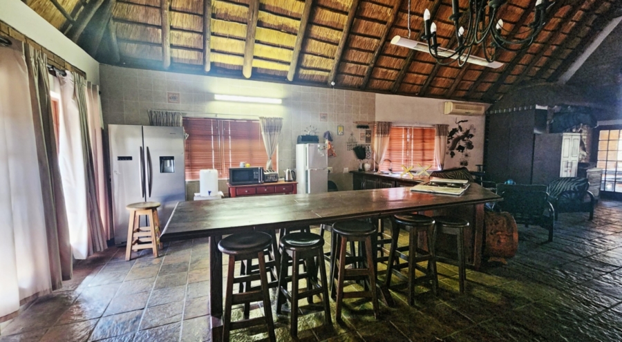 5 Bedroom Property for Sale in Marloth Park Mpumalanga