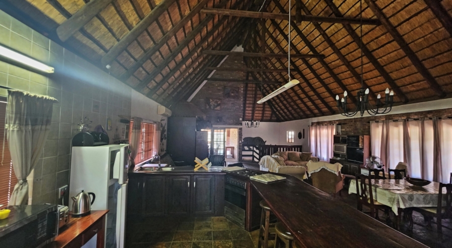 5 Bedroom Property for Sale in Marloth Park Mpumalanga