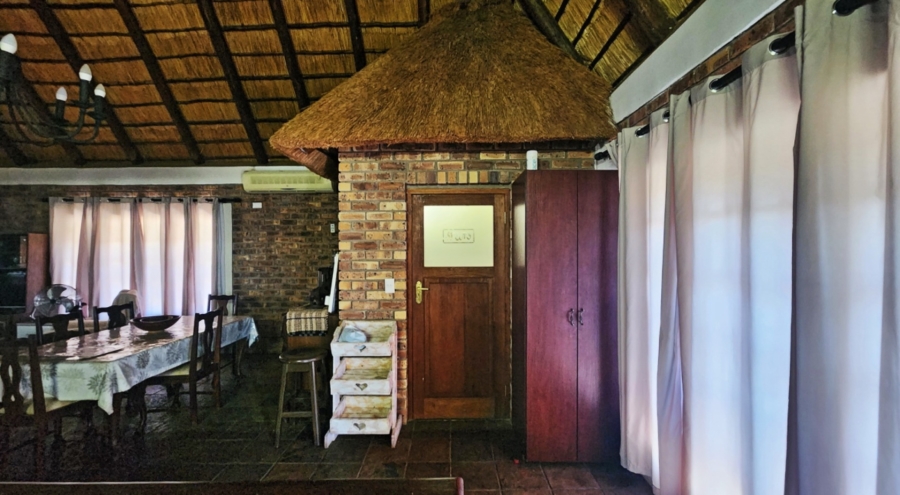 5 Bedroom Property for Sale in Marloth Park Mpumalanga