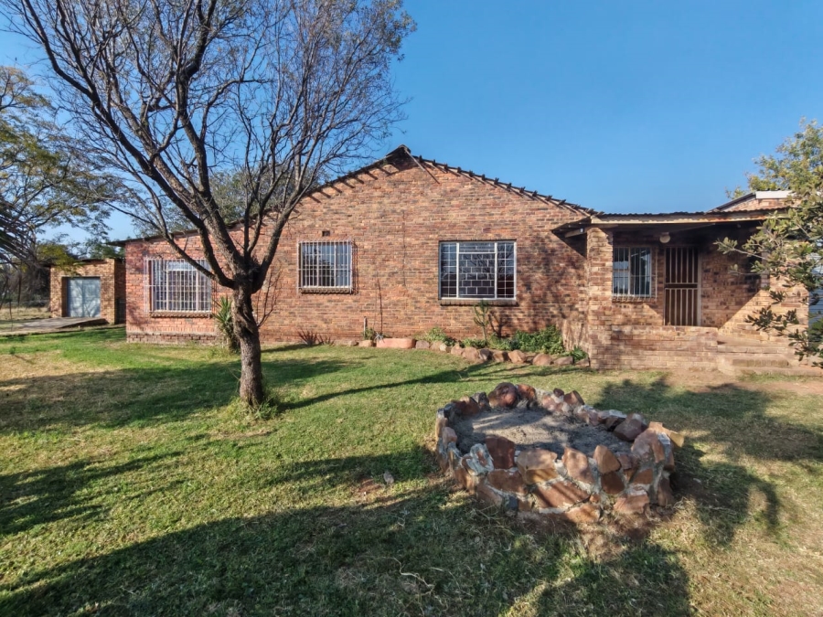 To Let 3 Bedroom Property for Rent in Jackaroo Park Mpumalanga
