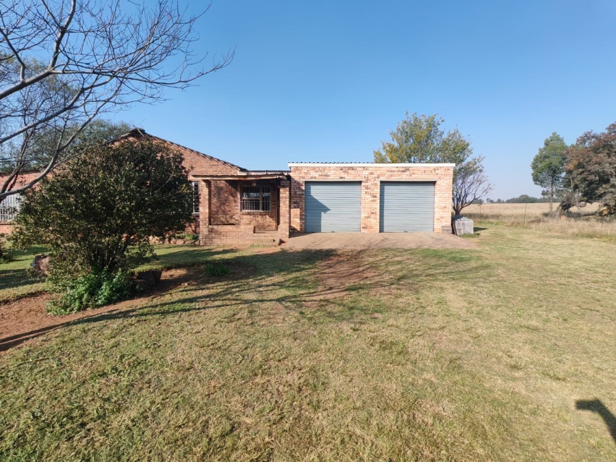 To Let 3 Bedroom Property for Rent in Jackaroo Park Mpumalanga