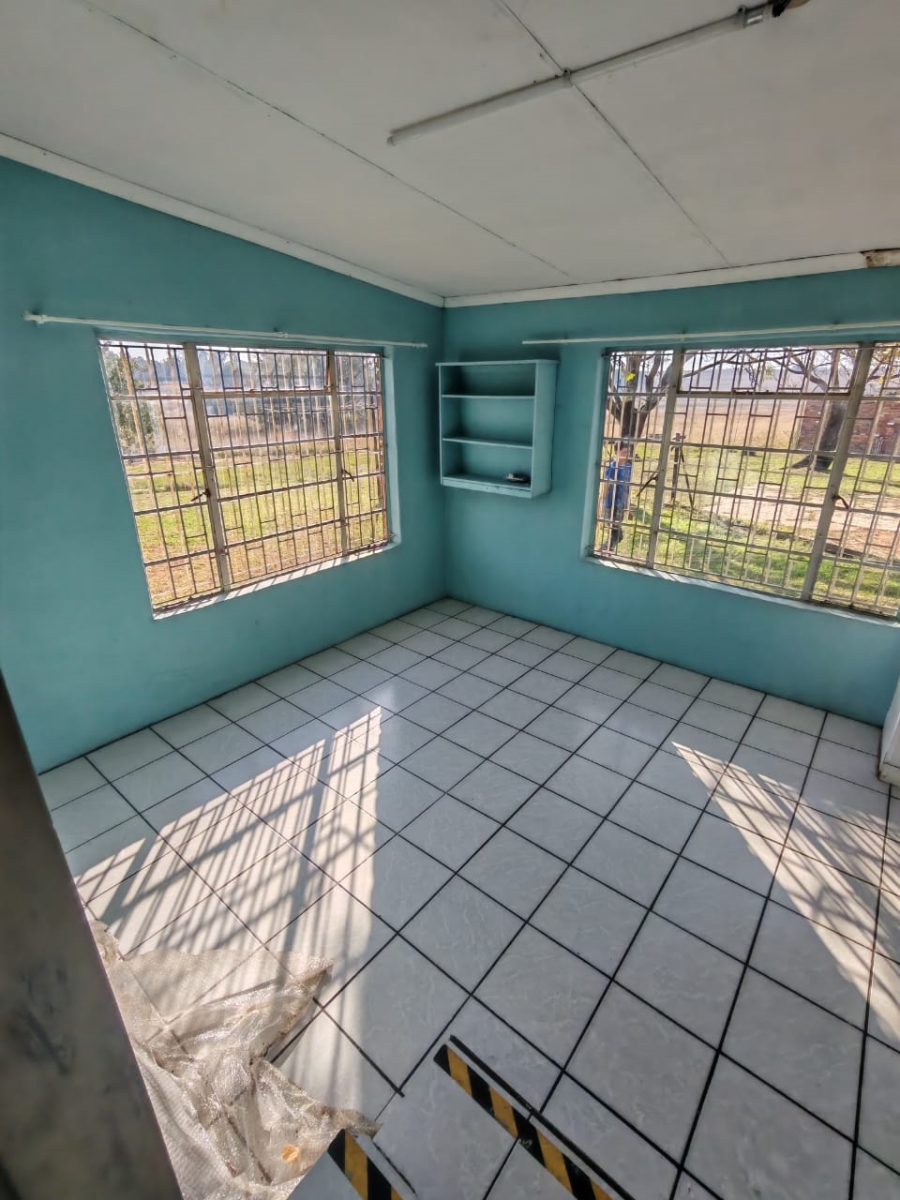 To Let 3 Bedroom Property for Rent in Jackaroo Park Mpumalanga