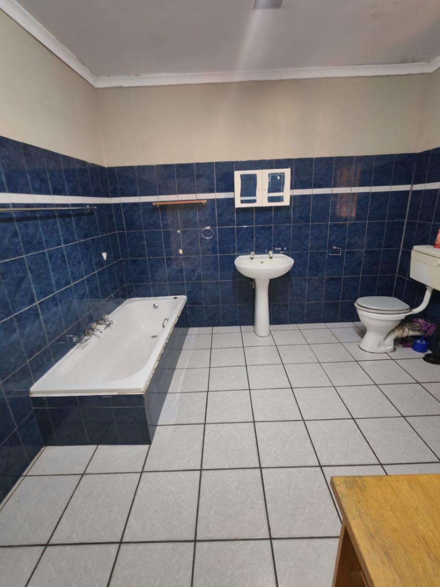 To Let 3 Bedroom Property for Rent in Jackaroo Park Mpumalanga