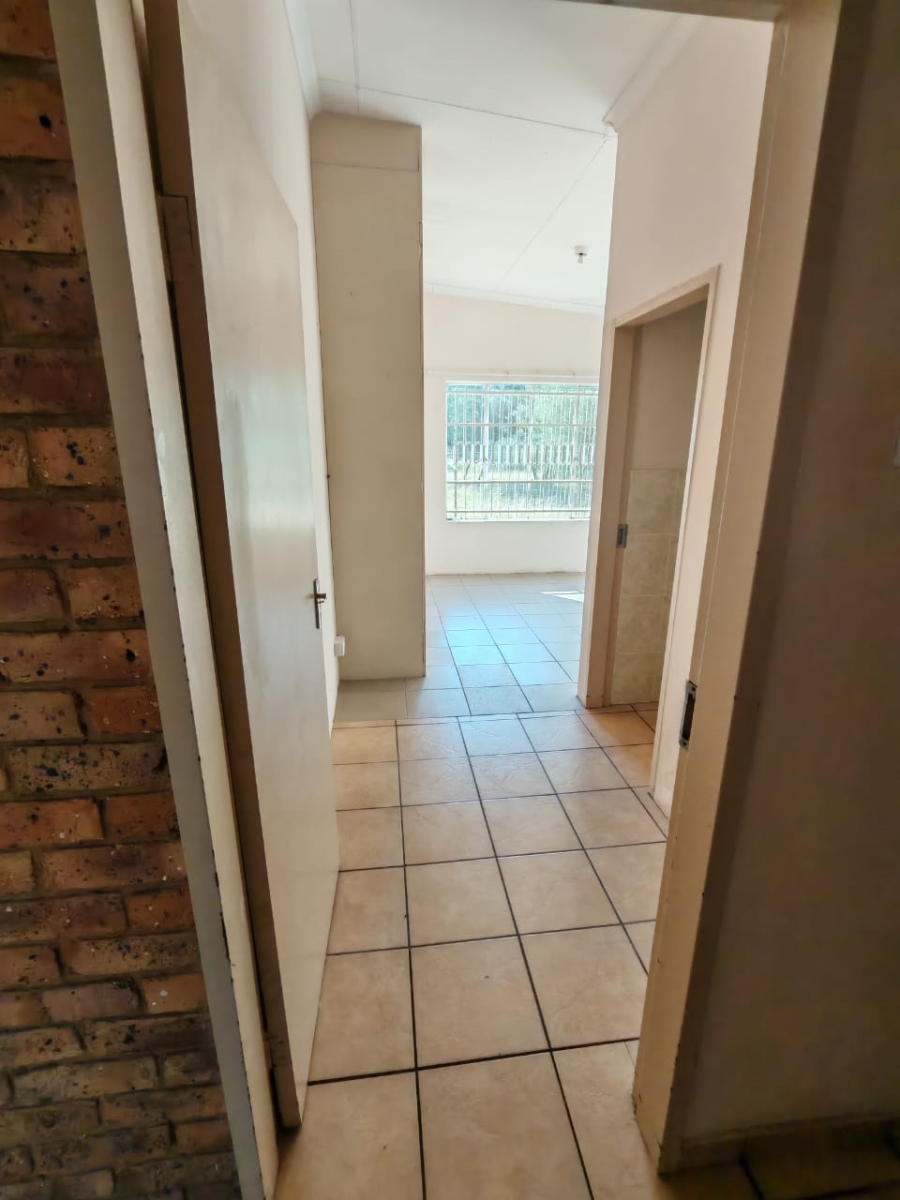 To Let 3 Bedroom Property for Rent in Jackaroo Park Mpumalanga