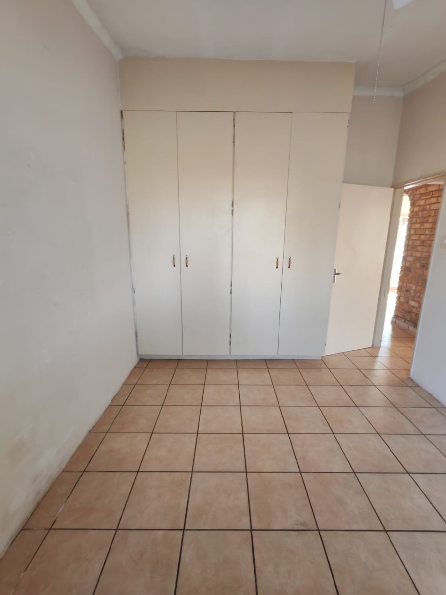 To Let 3 Bedroom Property for Rent in Jackaroo Park Mpumalanga