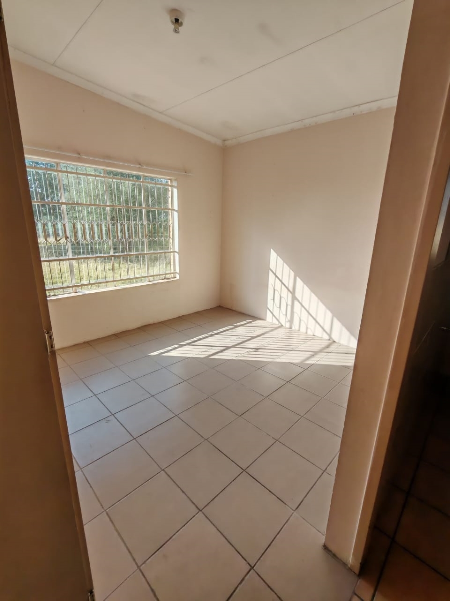 To Let 3 Bedroom Property for Rent in Jackaroo Park Mpumalanga