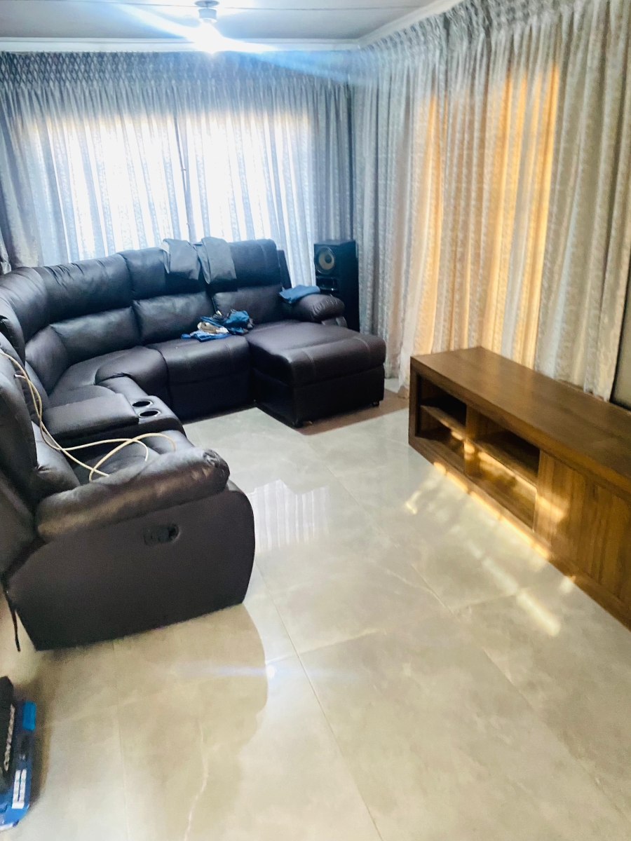 4 Bedroom Property for Sale in Tekwane South Mpumalanga