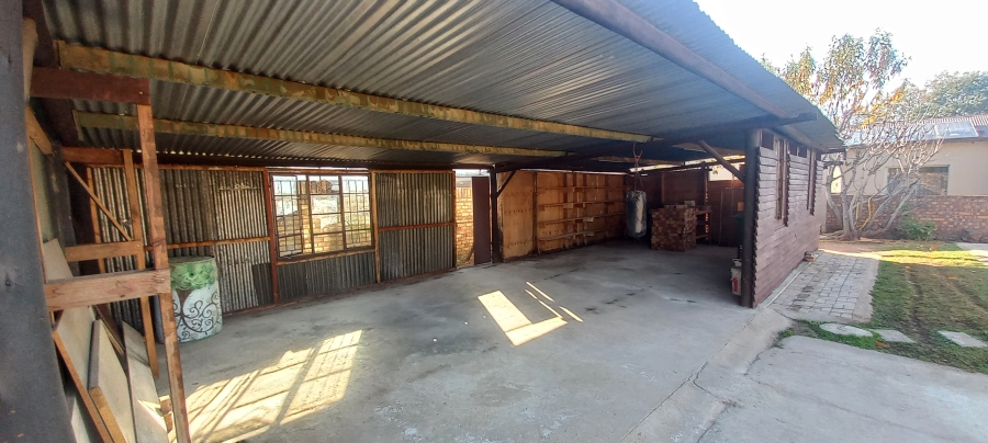 6 Bedroom Property for Sale in Middelburg South Mpumalanga