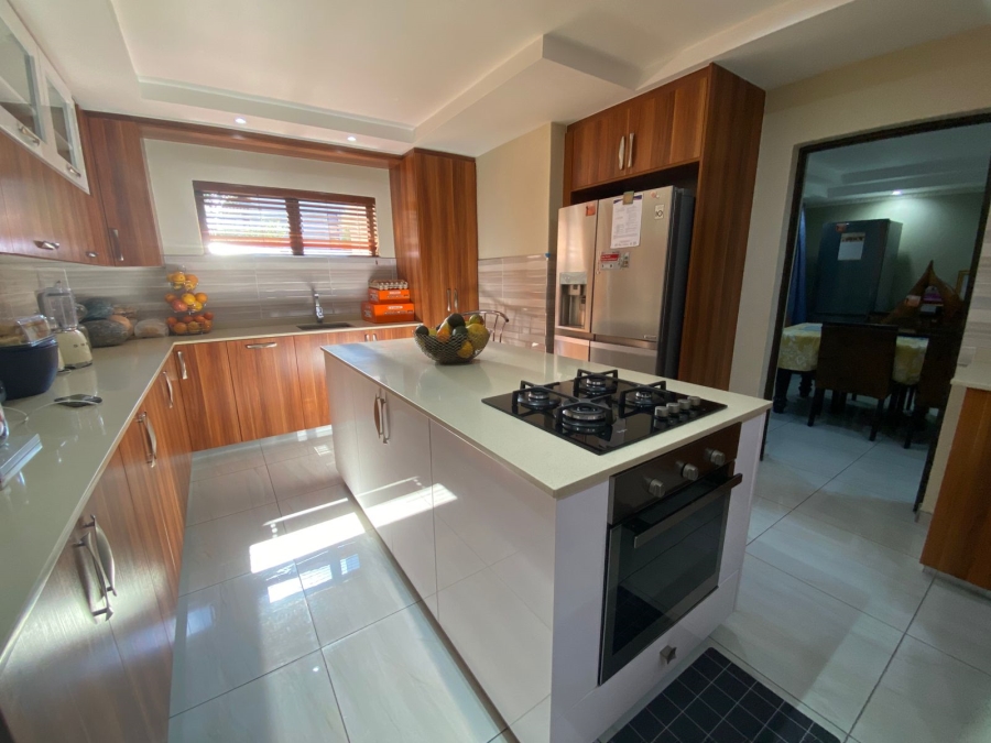 5 Bedroom Property for Sale in Riverside Park Mpumalanga