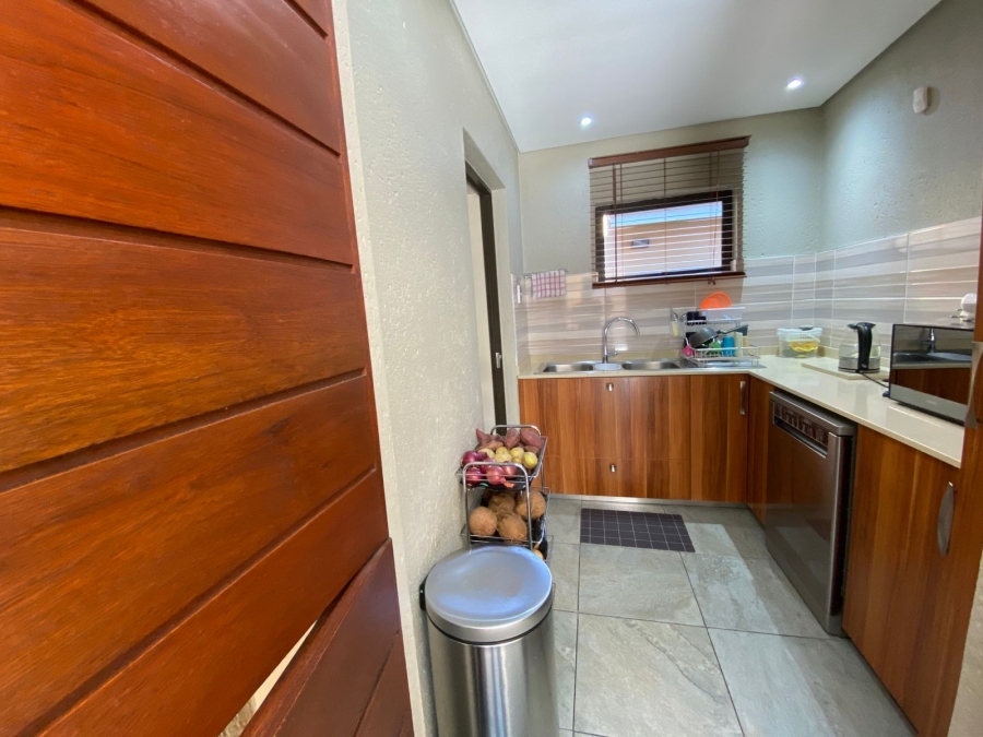 5 Bedroom Property for Sale in Riverside Park Mpumalanga