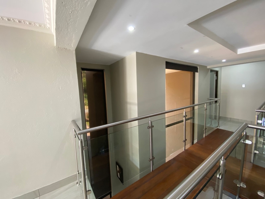 5 Bedroom Property for Sale in Riverside Park Mpumalanga