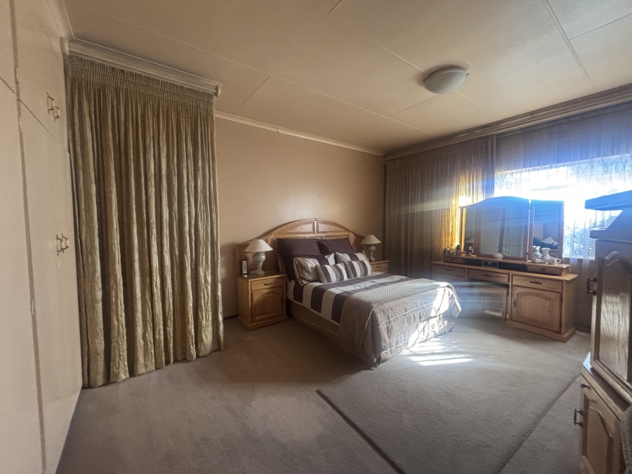 3 Bedroom Property for Sale in Die Heuwel Ext 4 Mpumalanga
