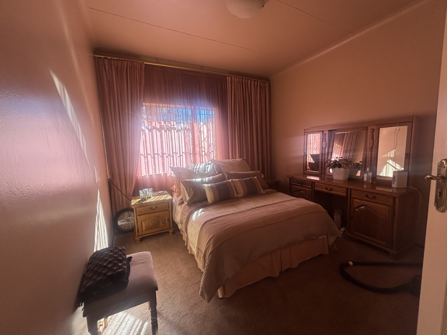 3 Bedroom Property for Sale in Die Heuwel Ext 4 Mpumalanga